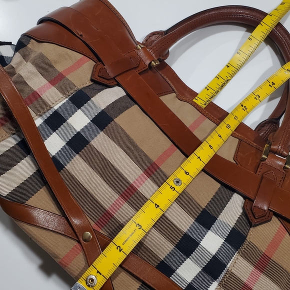Burberry Large Landscape Lynher House Check Canvas & Smooth Leather Tote Bag - Picture 6 of 16